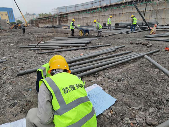 虎林螺栓球网架结构